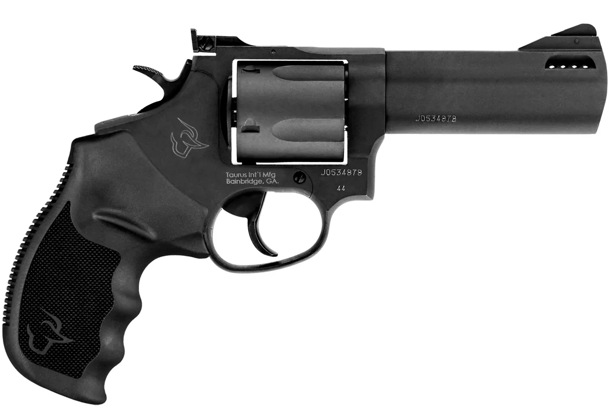 Taurus 44 Tracker 4" Matte Black Oxide, 5-Shot