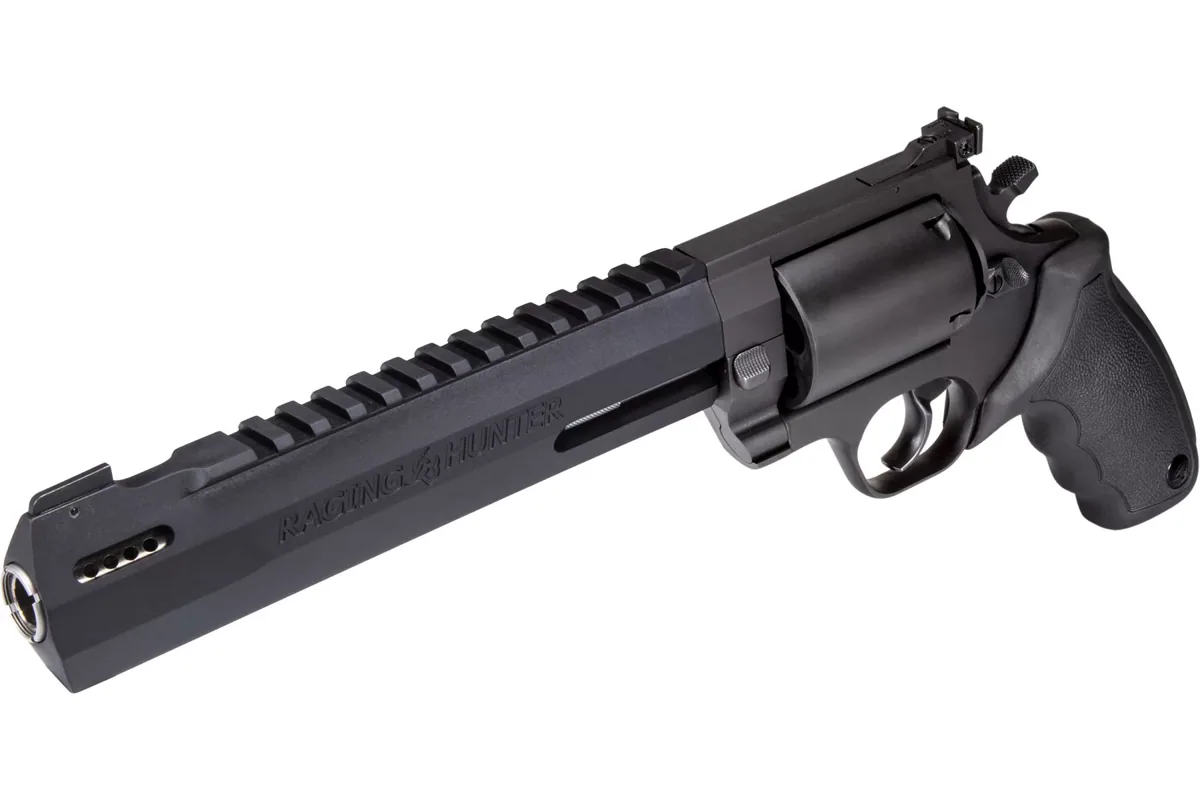 Taurus Raging Hunter .500 S&W Mag 8.37" Matte Black Oxide, 5-Shot — right quarter view